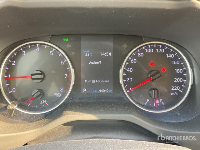 2019 Toyota RAV4 4WD SUV - SUV/ Fuoristrada: foto 3 2019 Toyota RAV4 4WD SUV - SUV/ Fuoristrada: foto 3