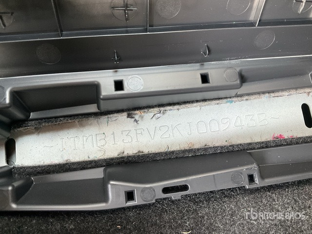 2019 Toyota RAV4 4WD SUV - SUV/ Fuoristrada: foto 4 2019 Toyota RAV4 4WD SUV - SUV/ Fuoristrada: foto 4