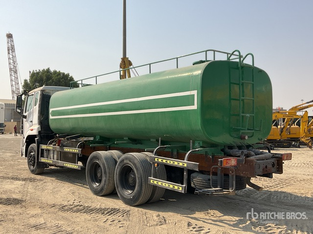 2019 Wuhan ZZ1255N4646E1 20000 L 6x4 Water Truck - Camion cisterna: foto 5 2019 Wuhan ZZ1255N4646E1 20000 L 6x4 Water Truck - Camion cisterna: foto 5