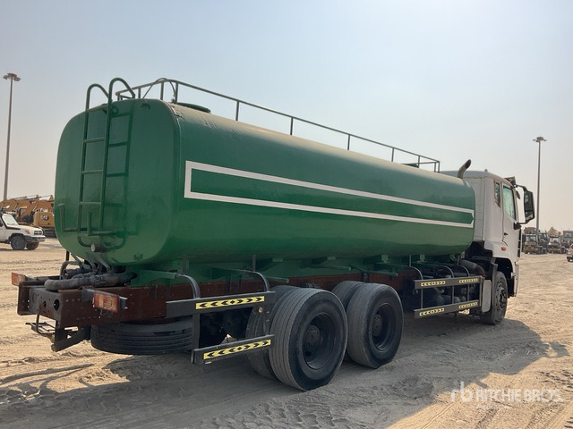 2019 Wuhan ZZ1255N4646E1 20000 L 6x4 Water Truck - Camion cisterna: foto 4 2019 Wuhan ZZ1255N4646E1 20000 L 6x4 Water Truck - Camion cisterna: foto 4