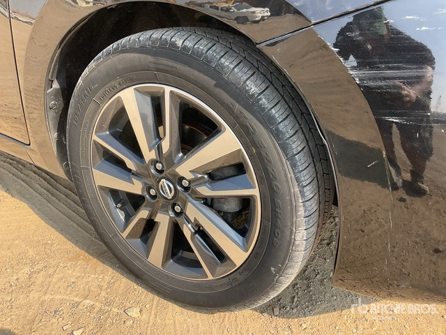 2021 Nissan Versa Automobile - Autovettura: foto 5 2021 Nissan Versa Automobile - Autovettura: foto 5