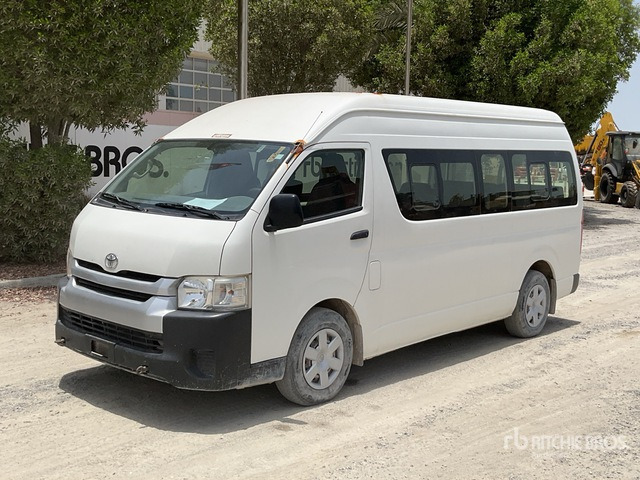 2018 Toyota Hiace High Roof 4x2 16-Seat Mini Bus - Autobus: foto 2 2018 Toyota Hiace High Roof 4x2 16-Seat Mini Bus - Autobus: foto 2