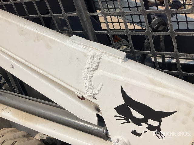 Minipala Bobcat S130 Skid Steer Loader: foto 6