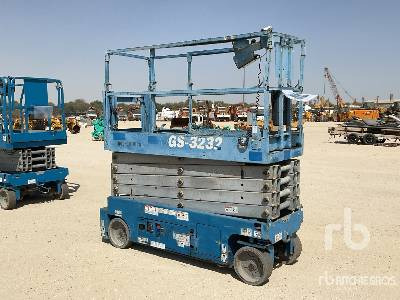 GENIE GS3232 - Piattaforma a pantografo: foto 1 GENIE GS3232 - Piattaforma a pantografo: foto 1
