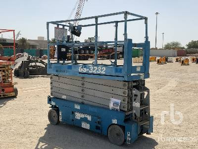 GENIE GS3232 - Piattaforma a pantografo: foto 3 GENIE GS3232 - Piattaforma a pantografo: foto 3