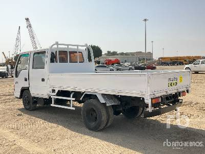 ISUZU QINGLING NKR 4x2 Crew Cab - Autocarro con pianale/ Cassone fisso: foto 2 ISUZU QINGLING NKR 4x2 Crew Cab - Autocarro con pianale/ Cassone fisso: foto 2