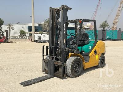 KOMATSU - Carrello elevatore: foto 1 KOMATSU - Carrello elevatore: foto 1