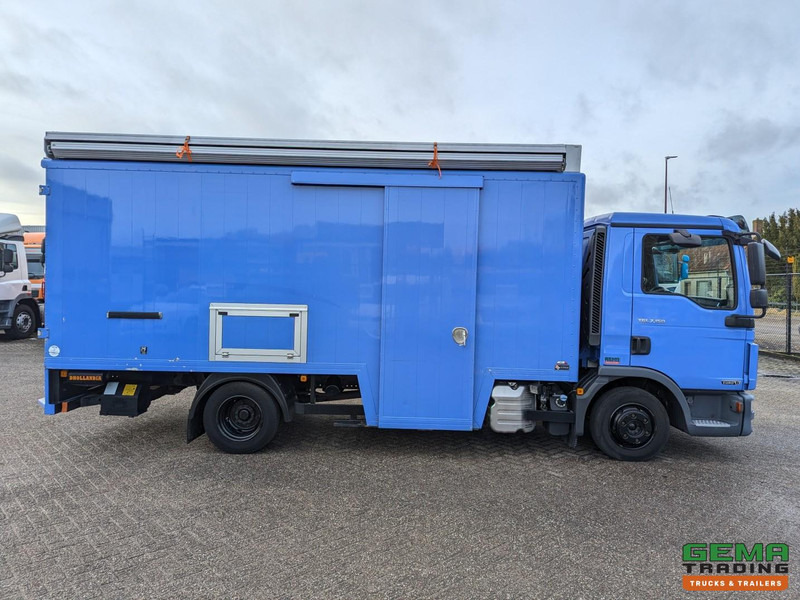 Camion MAN TGL 7.150 4x2 Dagcabine Euro6 - Camper/Kart/Motor/ Mobiele Werkplaats - Laadklep 750KG - Zonnepaneel: foto 18 Camion MAN TGL 7.150 4x2 Dagcabine Euro6 - Camper/Kart/Motor/ Mobiele Werkplaats - Laadklep 750KG - Zonnepaneel: foto 18