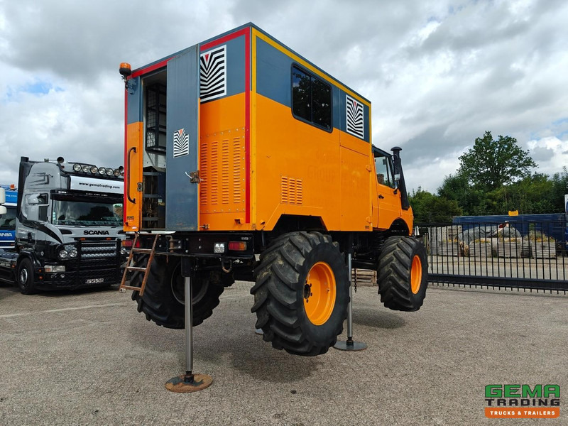 Mercedes-Benz Unimog 1300L 4x4 Handgeschakeld - GeslotenBak - PTO - Hydr. steunpoten - Webasto - SondeerWagen - Camion: foto 2 Mercedes-Benz Unimog 1300L 4x4 Handgeschakeld - GeslotenBak - PTO - Hydr. steunpoten - Webasto - SondeerWagen - Camion: foto 2