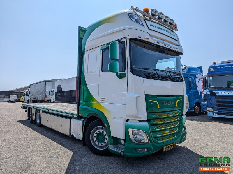 DAF XF 530 FAN 6x2/4 SuperSpaceCab Euro6C - Retarder - OpenLaadbak 7.4M - SmartTacho V2 - NOKKENAS problem - 05/2026 - Fourage APK - Autocarro con pianale/ Cassone fisso: foto 4 DAF XF 530 FAN 6x2/4 SuperSpaceCab Euro6C - Retarder - OpenLaadbak 7.4M - SmartTacho V2 - NOKKENAS problem - 05/2026 - Fourage APK - Autocarro con pianale/ Cassone fisso: foto 4