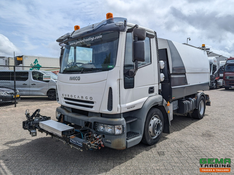Iveco 140E21 4x2 Dagcab Euro3 - Schmidt SK500R - Hydrostaat - Spazzatrice stradale: foto 1 Iveco 140E21 4x2 Dagcab Euro3 - Schmidt SK500R - Hydrostaat - Spazzatrice stradale: foto 1