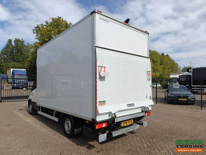 Iveco 35S18 Hi-Matic 4x2 Dagcab Euro6E - Gesloten Bak 4.2M - Laadklep 1000KG - Navi - 03/2026 APK - Furgone box: foto 3 Iveco 35S18 Hi-Matic 4x2 Dagcab Euro6E - Gesloten Bak 4.2M - Laadklep 1000KG - Navi - 03/2026 APK - Furgone box: foto 3