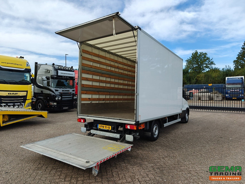 Iveco 35S18 Hi-Matic 4x2 Dagcab Euro6E - Gesloten Bak 4.2M - Laadklep 1000KG - Navi - 03/2026 APK - Furgone box: foto 2 Iveco 35S18 Hi-Matic 4x2 Dagcab Euro6E - Gesloten Bak 4.2M - Laadklep 1000KG - Navi - 03/2026 APK - Furgone box: foto 2