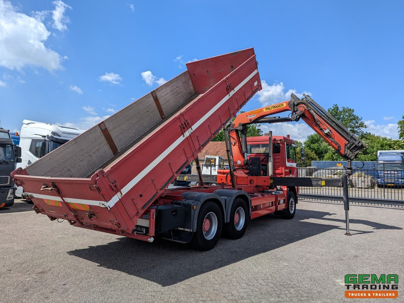 MAN TGA 26.430 6x4 Dagcab Euro3 - Kipper + Palfinger PK23002 - Afstandsbediening - 291.000km - Autocarro ribaltabile, Camion con gru: foto 2 MAN TGA 26.430 6x4 Dagcab Euro3 - Kipper + Palfinger PK23002 - Afstandsbediening - 291.000km - Autocarro ribaltabile, Camion con gru: foto 2