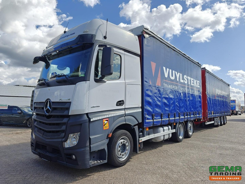 Mercedes-Benz Actros 2645 6x2 Gigaspace Euro6 + 3Axle Trailer - 115m³ VolumeCombi - Dubbele Tanks - Moffet Aansluiting - HH Vloer - SMARTTacho V2 - Autocarro furgonato: foto 1 Mercedes-Benz Actros 2645 6x2 Gigaspace Euro6 + 3Axle Trailer - 115m³ VolumeCombi - Dubbele Tanks - Moffet Aansluiting - HH Vloer - SMARTTacho V2 - Autocarro furgonato: foto 1