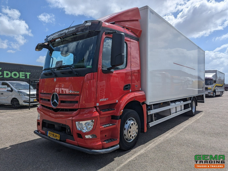 Mercedes-Benz Antos 2027 4x2 Dagcab Euro6C - GeslotenBak 7.6m - Laadklep 2000KG - 11/2025 APK - Autocarro furgonato: foto 1 Mercedes-Benz Antos 2027 4x2 Dagcab Euro6C - GeslotenBak 7.6m - Laadklep 2000KG - 11/2025 APK - Autocarro furgonato: foto 1