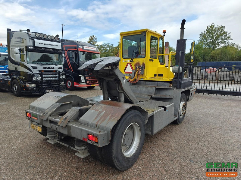 Terberg YT180 Schotel 25T - Naafreductie - Cummins - Landbouw Kenteken 40km/h - Trattore terminale: foto 3 Terberg YT180 Schotel 25T - Naafreductie - Cummins - Landbouw Kenteken 40km/h - Trattore terminale: foto 3
