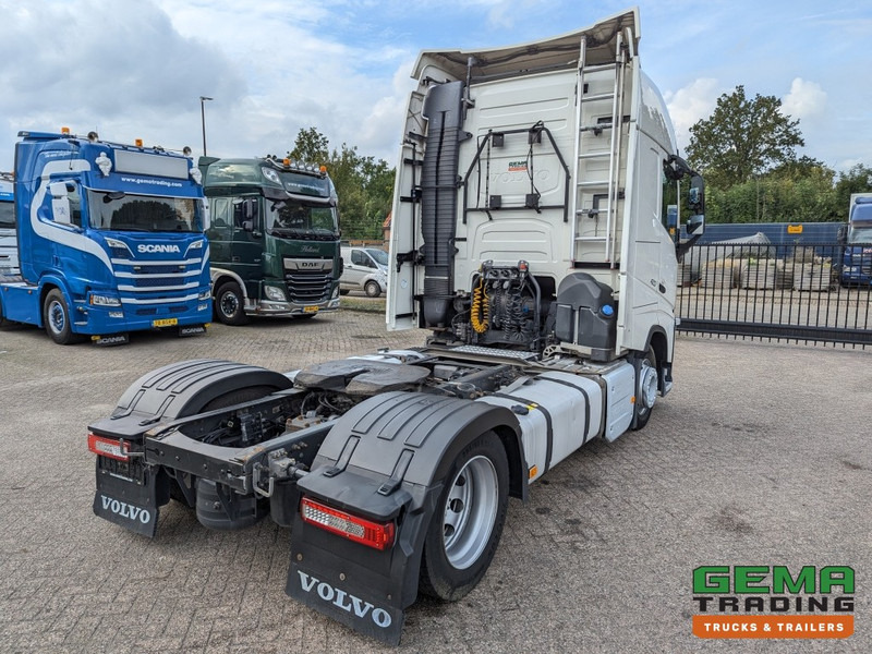 Volvo FH420 4x2 Euro6 FH420 4x2 Globetrotter Euro6 - XLOW / Mega - VEB+ - Double Tanks - Air Suspension (T1539) - Trattore stradale: foto 3 Volvo FH420 4x2 Euro6 FH420 4x2 Globetrotter Euro6 - XLOW / Mega - VEB+ - Double Tanks - Air Suspension (T1539) - Trattore stradale: foto 3