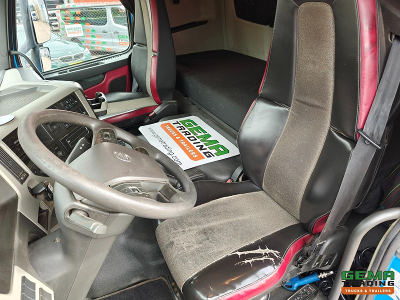 Trattore stradale Volvo FM450 6x2/4 Globetrotter Euro6C - WF/Kiep Hydrauliek - 308.000KM - 12/2025 APK: foto 13 Trattore stradale Volvo FM450 6x2/4 Globetrotter Euro6C - WF/Kiep Hydrauliek - 308.000KM - 12/2025 APK: foto 13