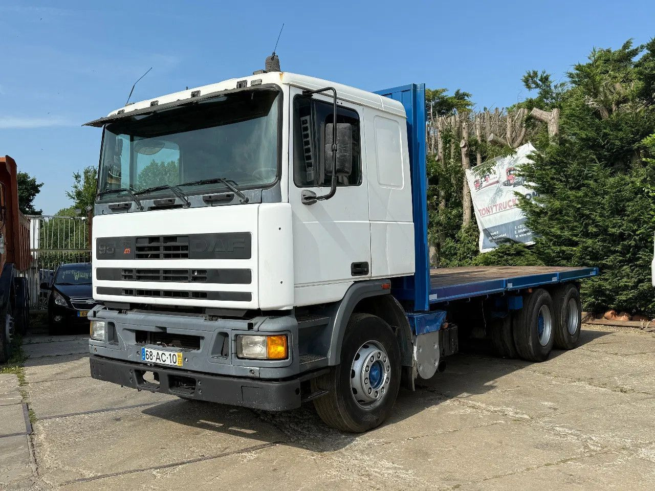 DAF 95.360 ATI 6X2 Chassis ZF Manual Gearbox - Autocarro con pianale/ Cassone fisso: foto 2 DAF 95.360 ATI 6X2 Chassis ZF Manual Gearbox - Autocarro con pianale/ Cassone fisso: foto 2