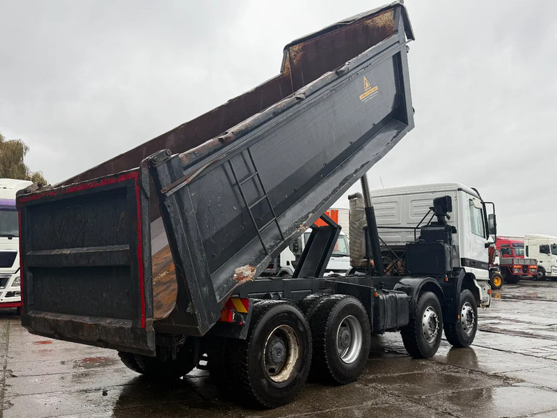 Mercedes-Benz Actros 4143 V6 8X4 Tipper Spring/Spring MP1 Manual Gear - Autocarro ribaltabile: foto 4 Mercedes-Benz Actros 4143 V6 8X4 Tipper Spring/Spring MP1 Manual Gear - Autocarro ribaltabile: foto 4