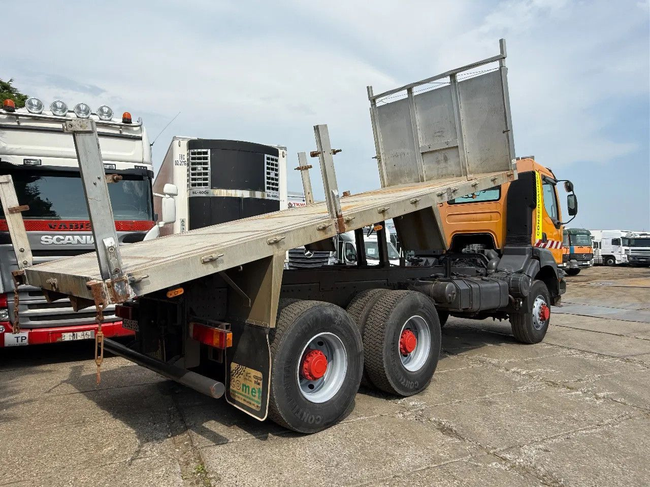 Renault Kerax 400 6X6 Tipper Spring/spring ZF Man Gear E - Autocarro ribaltabile: foto 4 Renault Kerax 400 6X6 Tipper Spring/spring ZF Man Gear E - Autocarro ribaltabile: foto 4