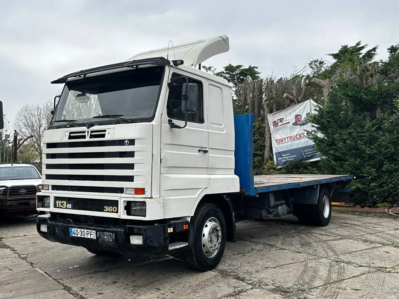 Scania P113-360 4X2 Platform Manual Gear Retarder Scania P113-360 4X2 Platform Manual Gear Retarder - Autocarro con pianale/ Cassone fisso: foto 2 Scania P113-360 4X2 Platform Manual Gear Retarder Scania P113-360 4X2 Platform Manual Gear Retarder - Autocarro con pianale/ Cassone fisso: foto 2