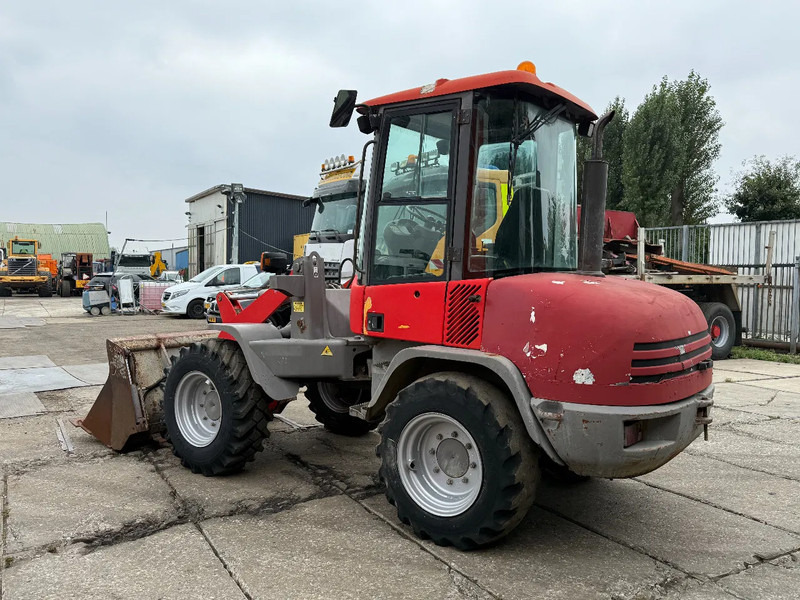 Volvo L30 WHEELLOADER OPEN BUCKET QUICK COUPLER - Pala gommata: foto 3 Volvo L30 WHEELLOADER OPEN BUCKET QUICK COUPLER - Pala gommata: foto 3