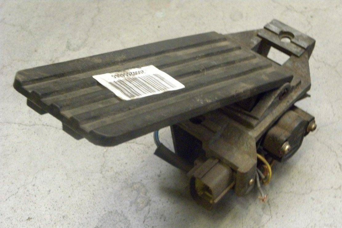 Accelerator For Still R60-30, R60-45 or 45 - Pedale per Mezzo di movimentazione: foto 1 Accelerator For Still R60-30, R60-45 or 45 - Pedale per Mezzo di movimentazione: foto 1