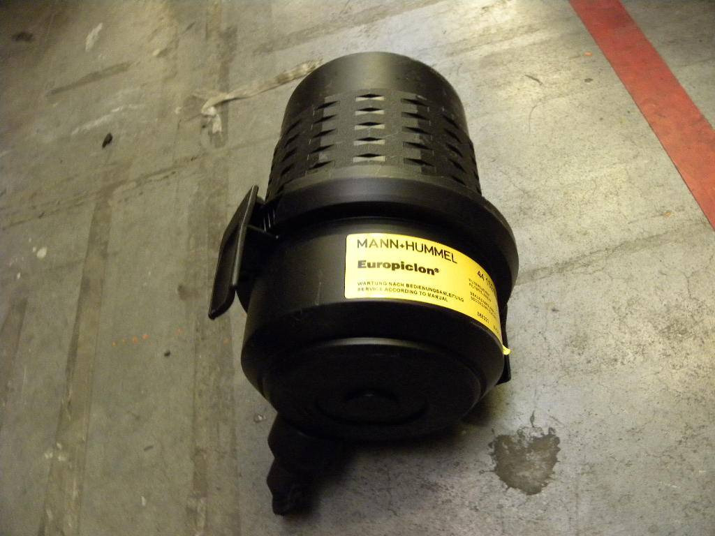 Air cleaner from Mann+Hummel - Motore e ricambi per Mezzo di movimentazione: foto 1 Air cleaner from Mann+Hummel - Motore e ricambi per Mezzo di movimentazione: foto 1