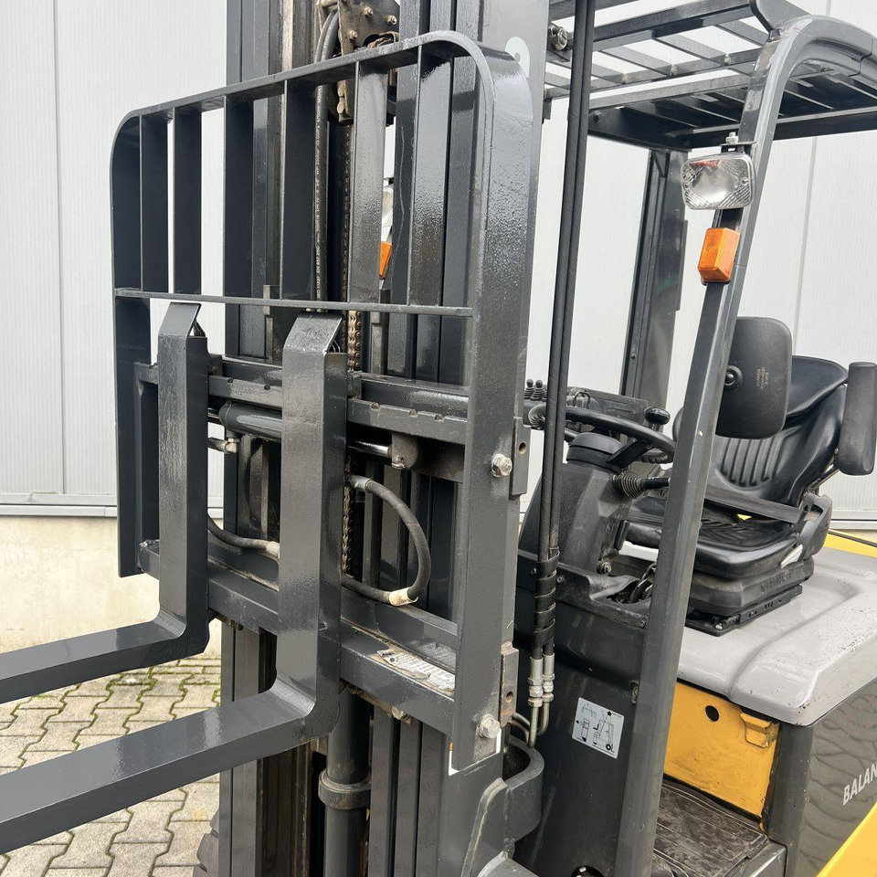 Carrello elevatore elettrico Atlet ET20L (AG1N1L20T): foto 14 Carrello elevatore elettrico Atlet ET20L (AG1N1L20T): foto 14