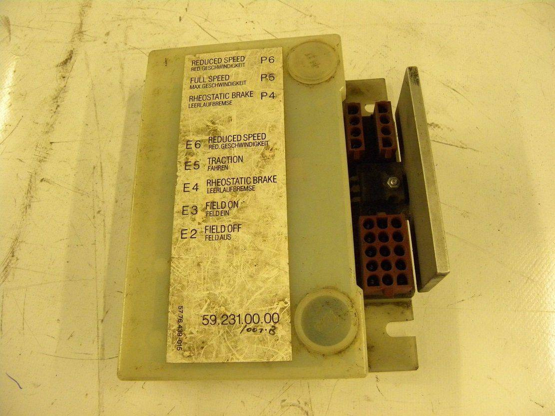 Control Module From Lansing - ECU per Mezzo di movimentazione: foto 1 Control Module From Lansing - ECU per Mezzo di movimentazione: foto 1