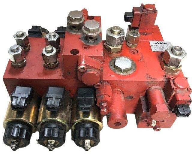 Hydraulic control valve - Valvola idraulica per Mezzo di movimentazione: foto 2 Hydraulic control valve - Valvola idraulica per Mezzo di movimentazione: foto 2