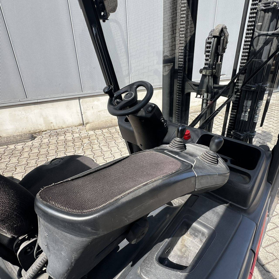 Linde E25-01 (387) - Carrello elevatore elettrico: foto 3 Linde E25-01 (387) - Carrello elevatore elettrico: foto 3