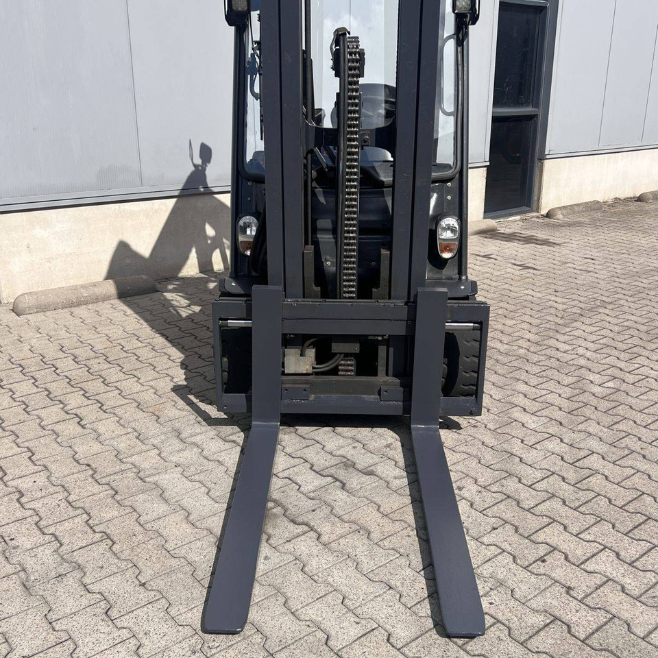 Carrello elevatore elettrico Linde E30 (387): foto 19