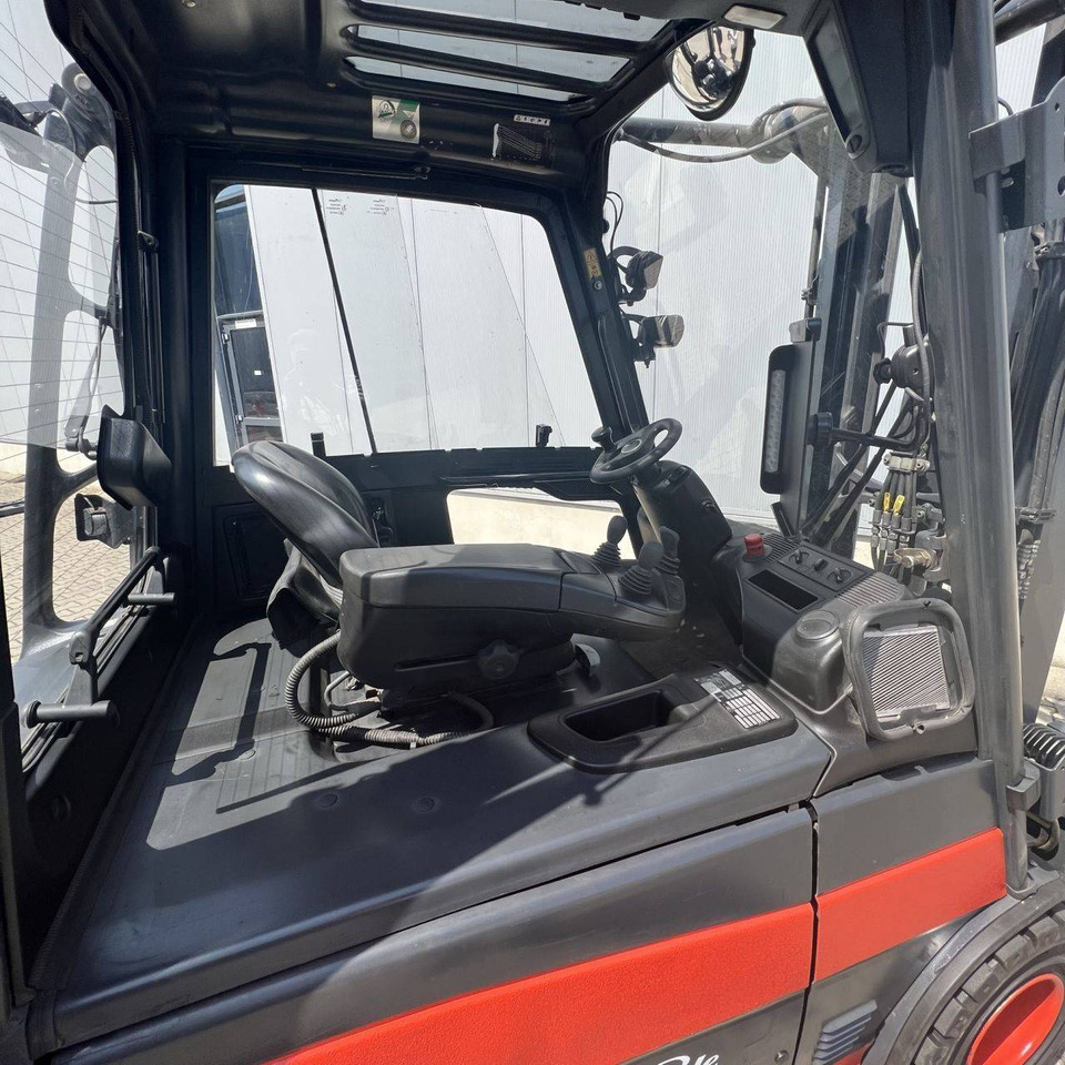 Linde E30/600 HL (387) - Carrello elevatore elettrico: foto 3 Linde E30/600 HL (387) - Carrello elevatore elettrico: foto 3