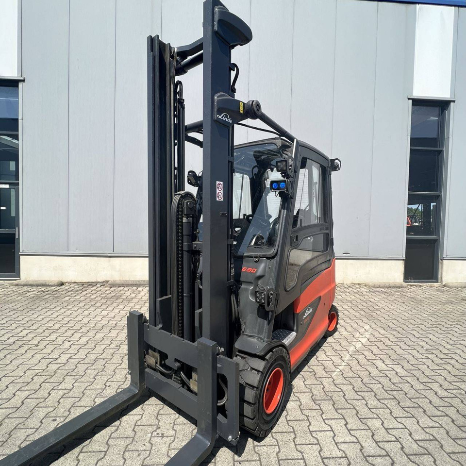 Linde E30/600 HL (387) - Carrello elevatore elettrico: foto 1 Linde E30/600 HL (387) - Carrello elevatore elettrico: foto 1