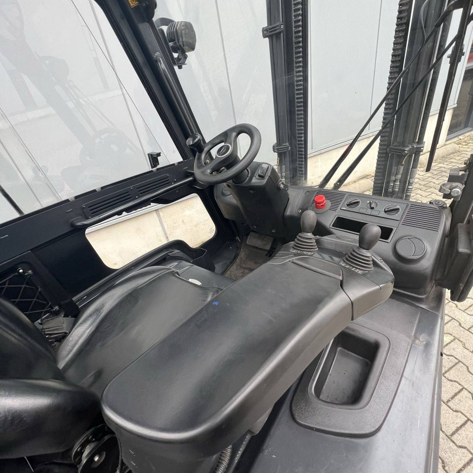 Linde E30/600 HL (387) - Carrello elevatore elettrico: foto 5 Linde E30/600 HL (387) - Carrello elevatore elettrico: foto 5