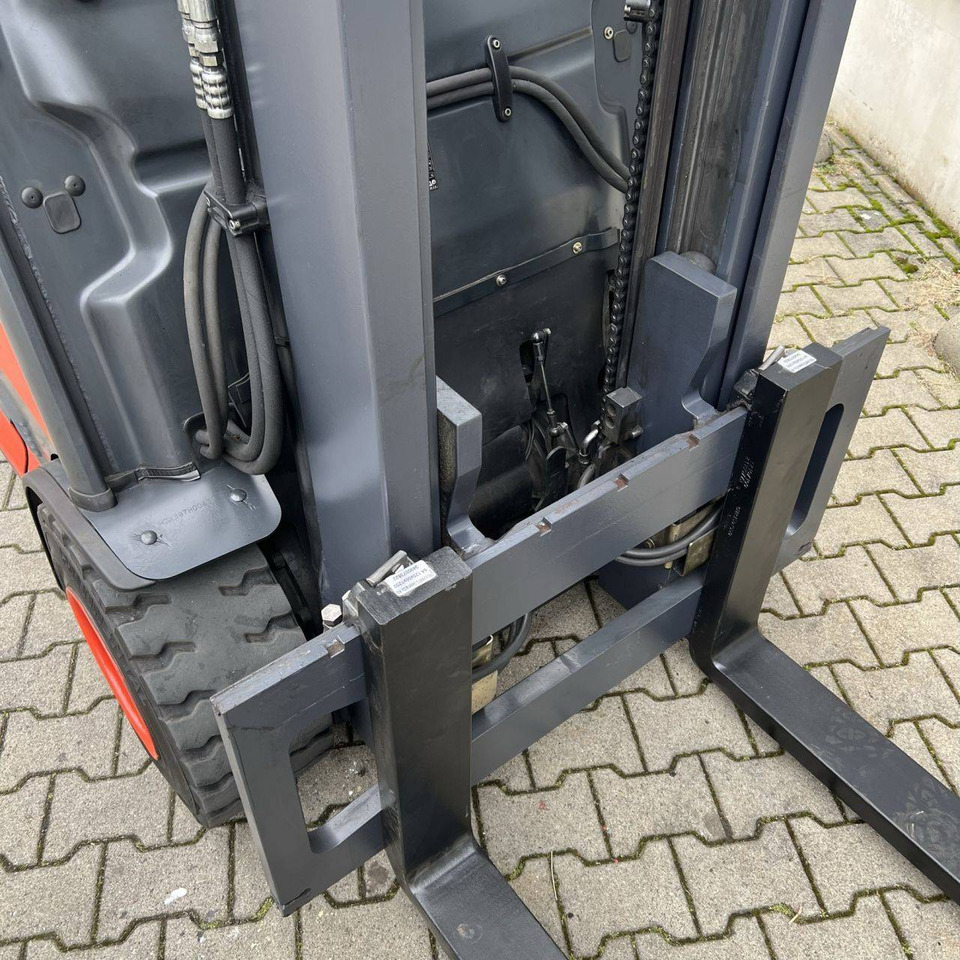 Carrello elevatore elettrico Linde E30/600 HL (387): foto 15 Carrello elevatore elettrico Linde E30/600 HL (387): foto 15