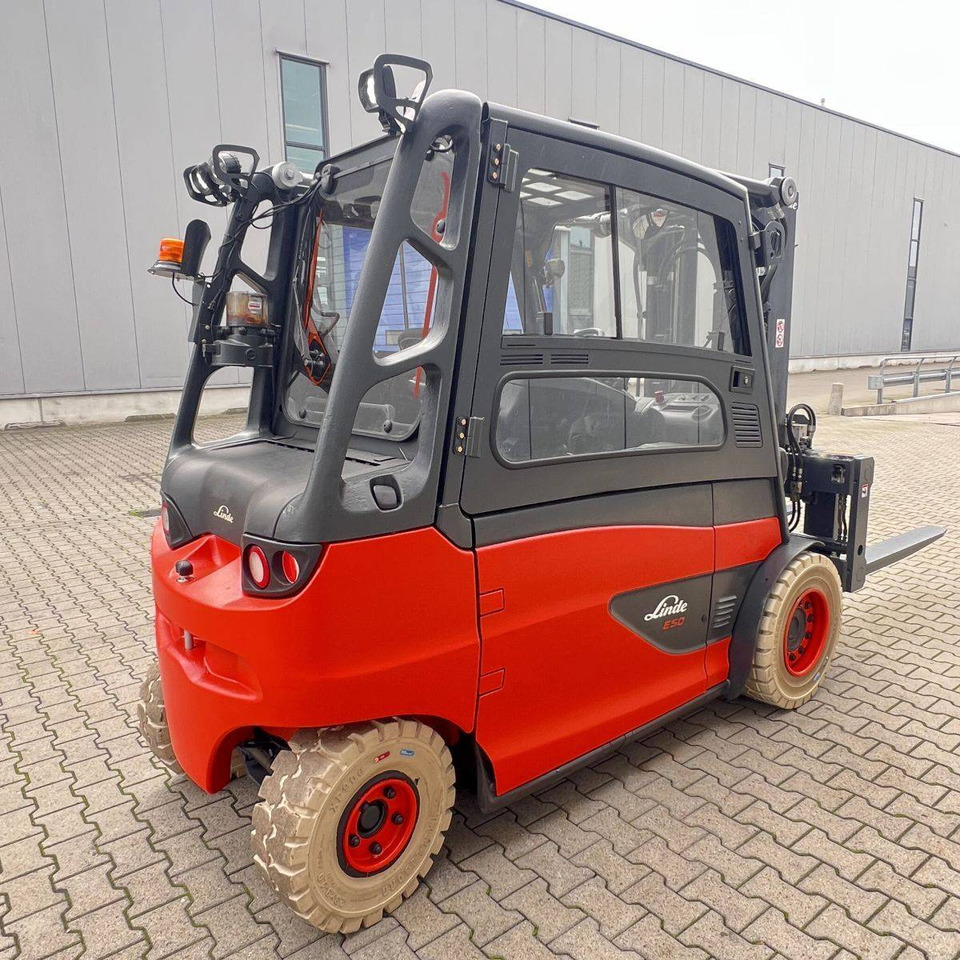 Linde E50/600L (388) LOW - Carrello elevatore elettrico: foto 4 Linde E50/600L (388) LOW - Carrello elevatore elettrico: foto 4