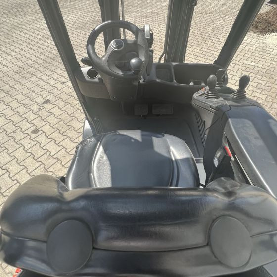 Linde H18T (391-02) EVO - Carrello elevatore a gas: foto 5 Linde H18T (391-02) EVO - Carrello elevatore a gas: foto 5