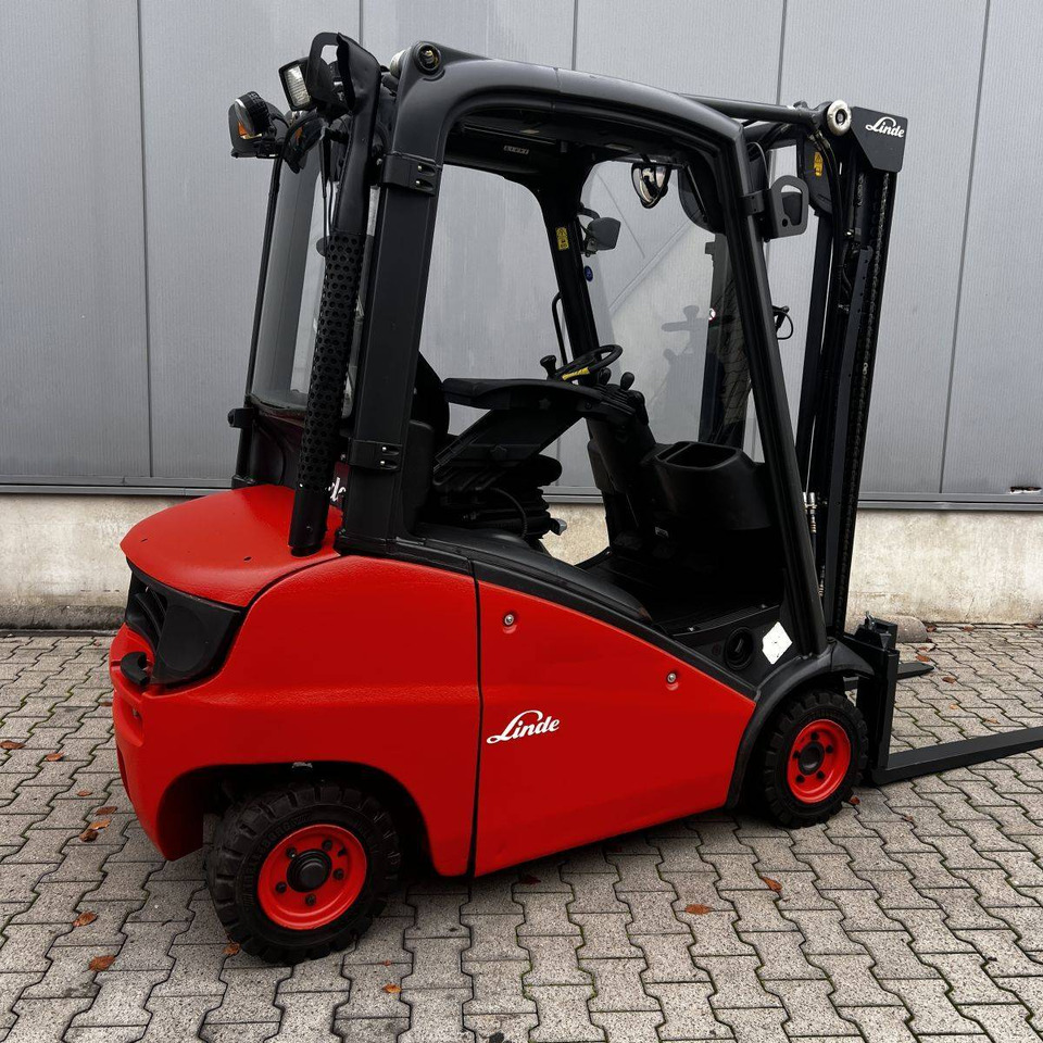 Linde H20D (391) - Carrello elevatore diesel: foto 2 Linde H20D (391) - Carrello elevatore diesel: foto 2