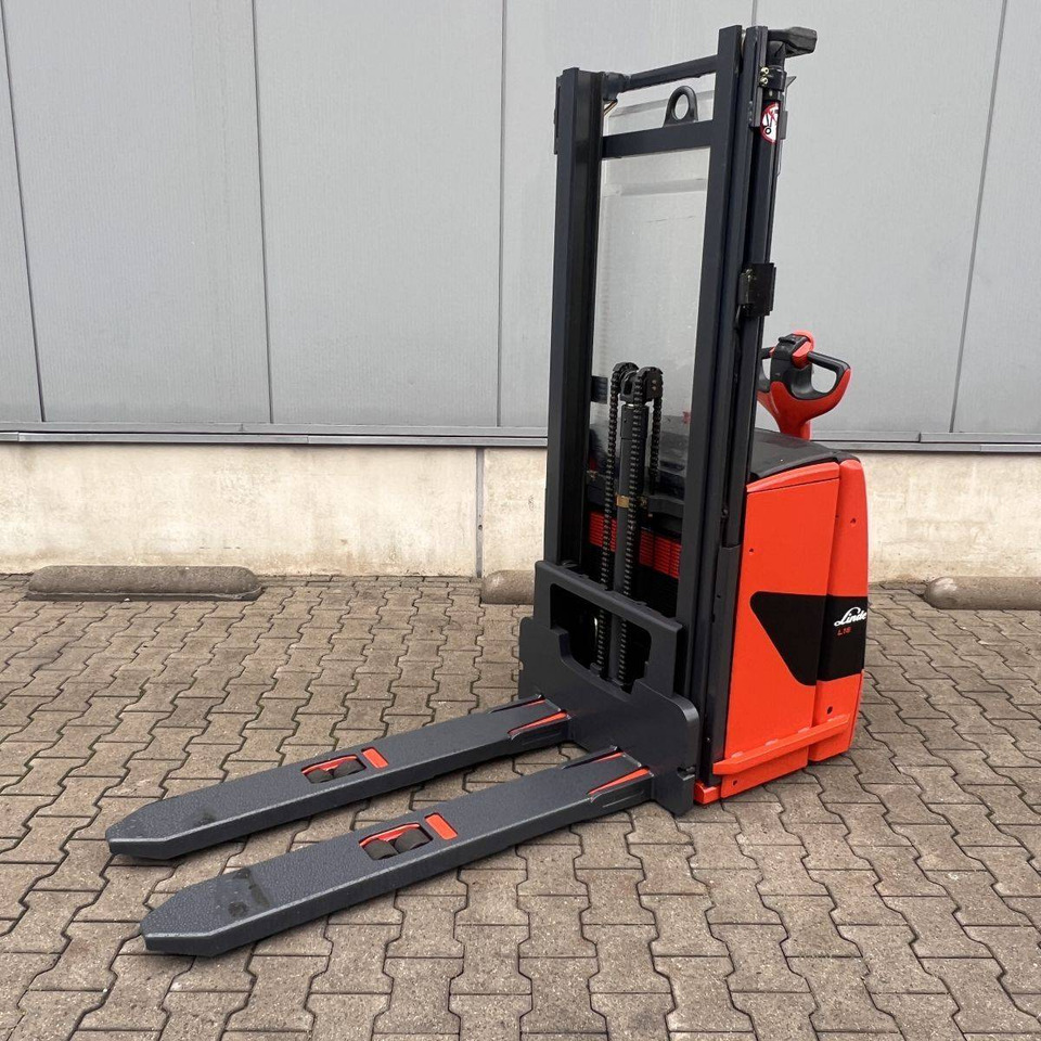 Linde L16 (1173) - Stoccatore: foto 4 Linde L16 (1173) - Stoccatore: foto 4