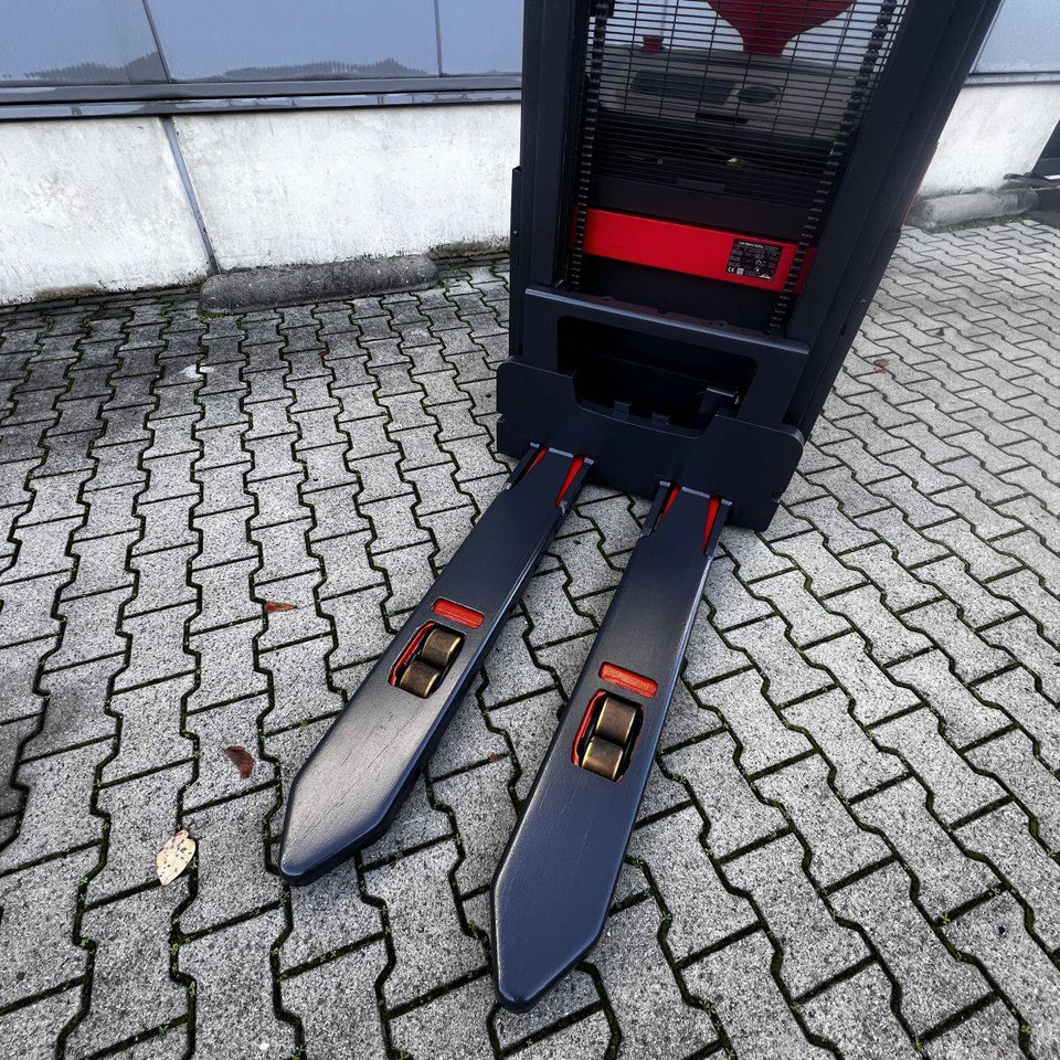 Linde L16 (1173) - Stoccatore: foto 4 Linde L16 (1173) - Stoccatore: foto 4