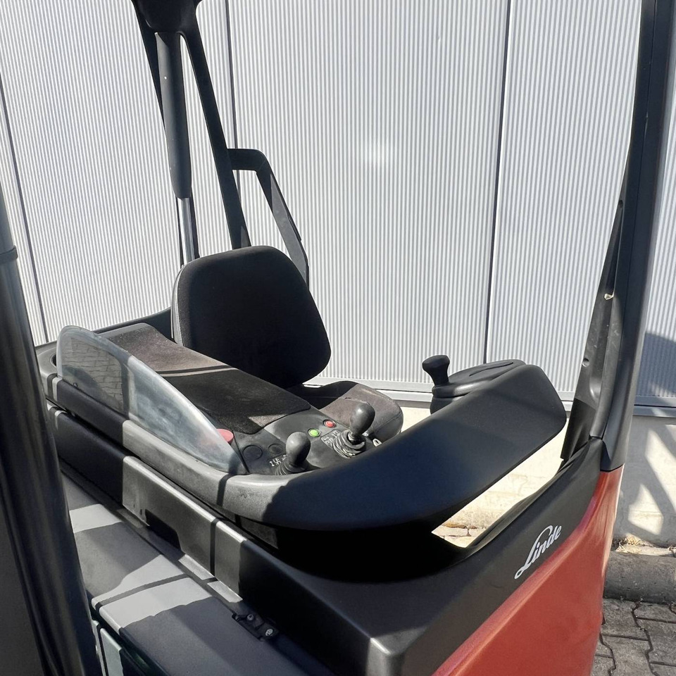 Linde R20G (1120) - Carrello retrattile: foto 4 Linde R20G (1120) - Carrello retrattile: foto 4