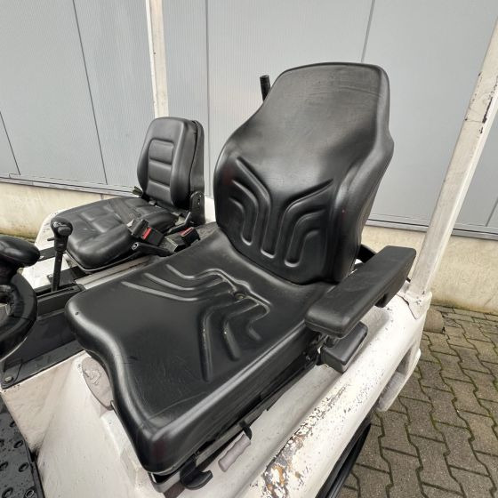 Nissan FV02A25U - Trattore elettrico: foto 3 Nissan FV02A25U - Trattore elettrico: foto 3