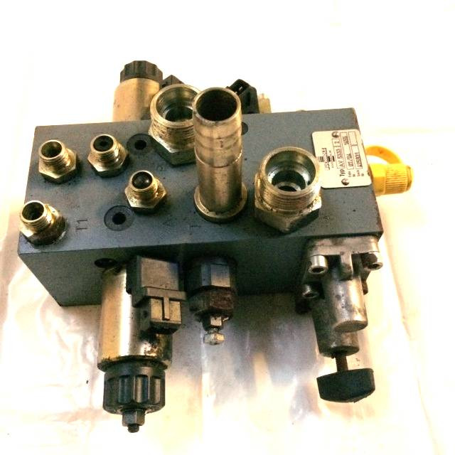 Steering block Hydraulik Still - Valvola idraulica per Mezzo di movimentazione: foto 2 Steering block Hydraulik Still - Valvola idraulica per Mezzo di movimentazione: foto 2