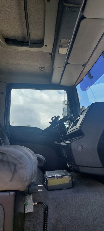 MAN - Camion cisterna: foto 3 MAN - Camion cisterna: foto 3
