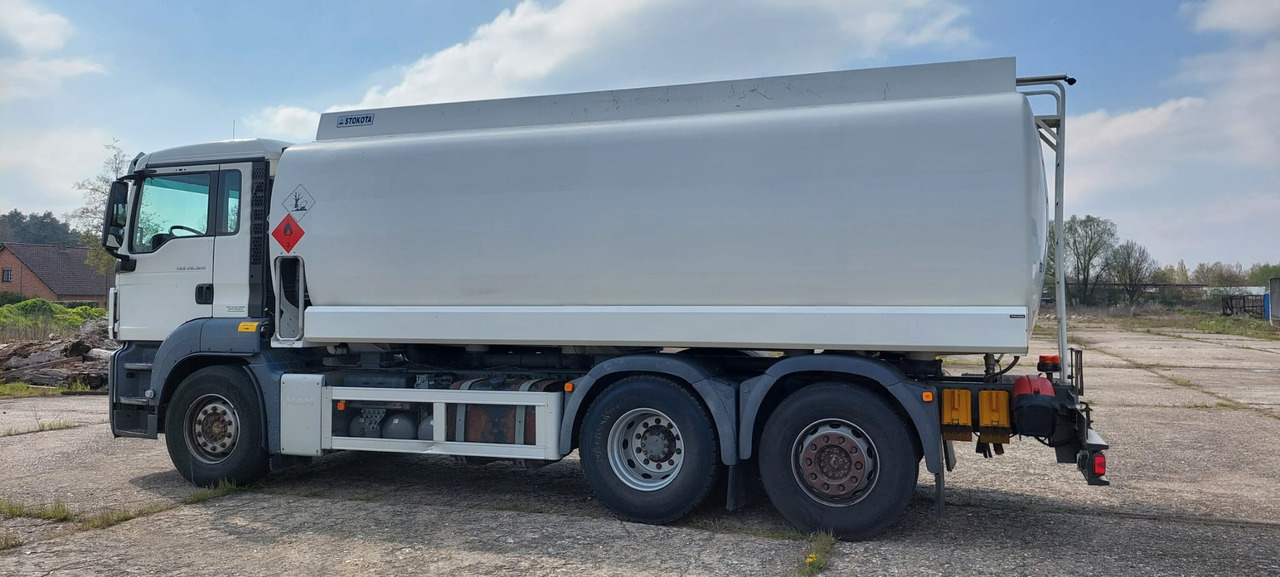 Camion cisterna per il trasporto di carburanti MAN TGS (lot of 4): foto 26 Camion cisterna per il trasporto di carburanti MAN TGS (lot of 4): foto 26