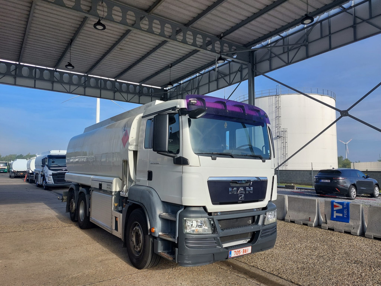 Camion cisterna per il trasporto di carburanti MAN TGS (lot of 4): foto 32 Camion cisterna per il trasporto di carburanti MAN TGS (lot of 4): foto 32